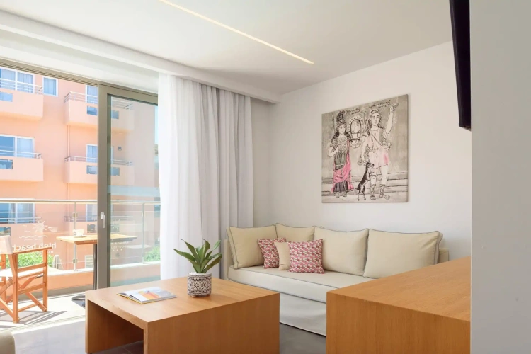2 Bedrooms Deluxe Suite beachfront