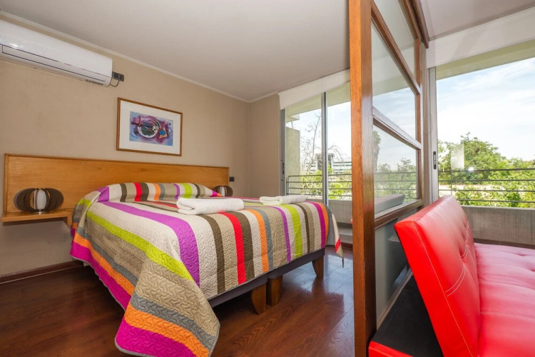Red Velvet Apartment