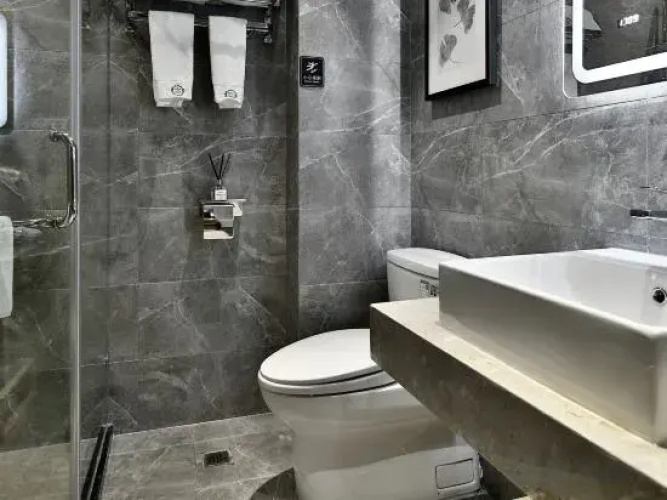 Jiujiang Happy 7 Days Hotel