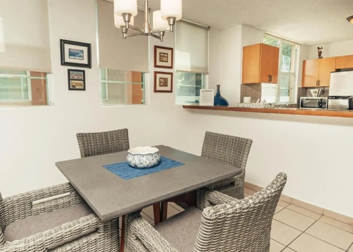 2 Bedrooms Apartment