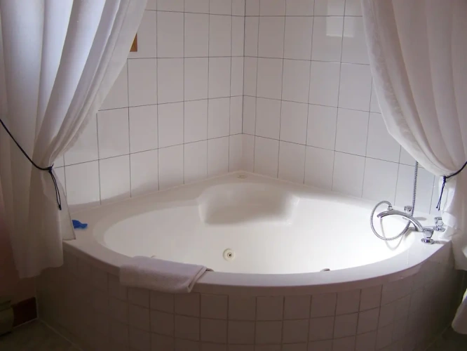 1 Bedroom Suite