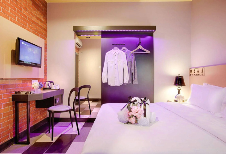 the youniQ Hotel