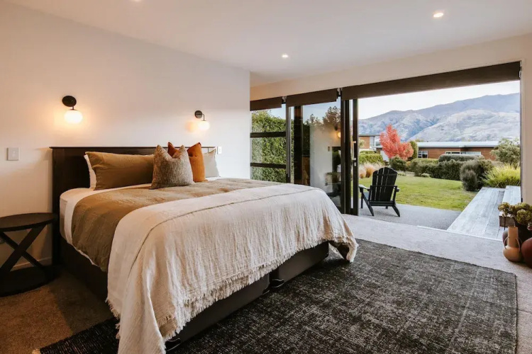 The Clearview House - Lake Views