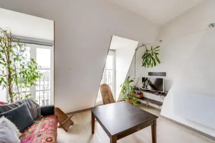 Paris 1st - Chatelet Les Halles - Rue Ferronnerie - Id 161