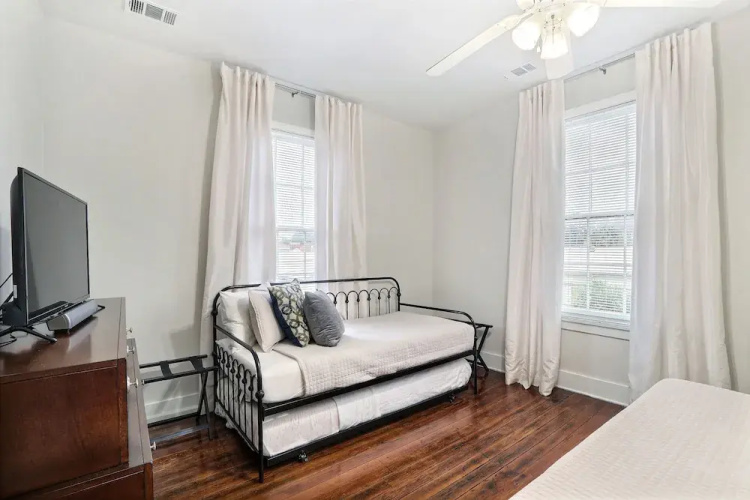 Gallery Stays - Low Country