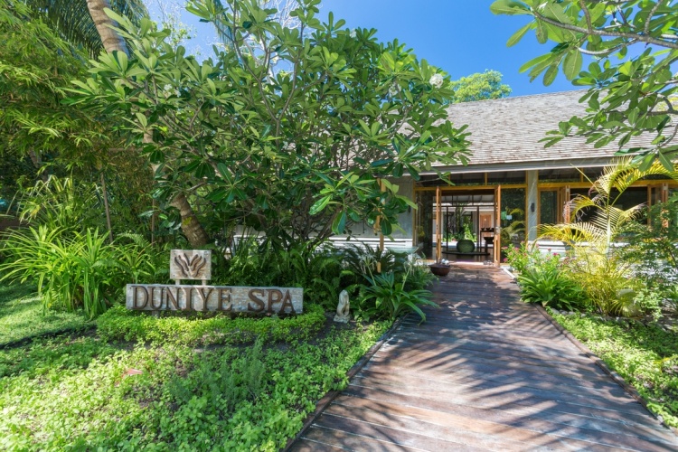 Meeru Island Resort And Spa photo 31