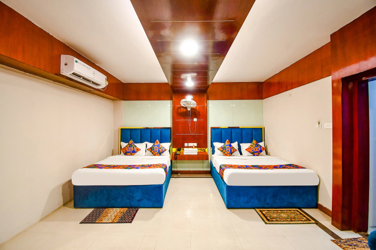 FabHotel Greenland Grand