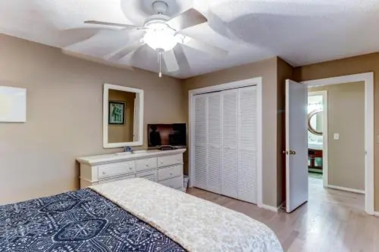 351 Low Oak Woods