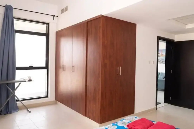 1BR Near Metro and Tramp