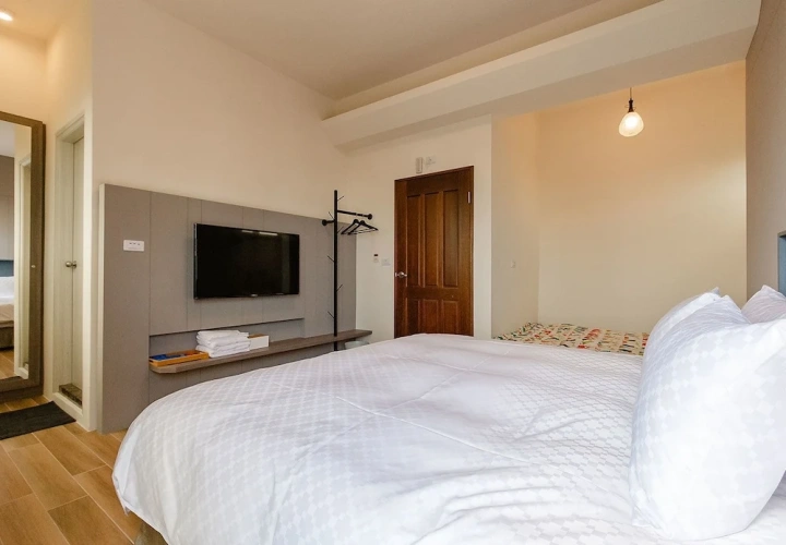 Standard Triple Family room with balcony