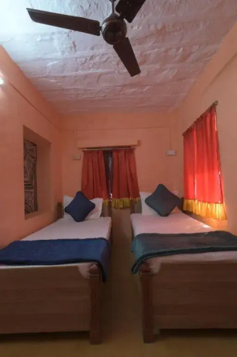 Deepak Rest House