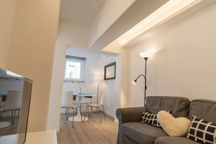 Spacious Basement in Alameda With Lovely Terrace!