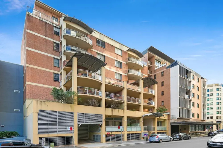 Spacious 2-bed Apartment Near Parramatta CBD