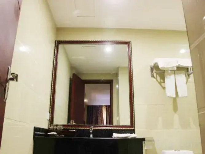 Huasheng Hotel