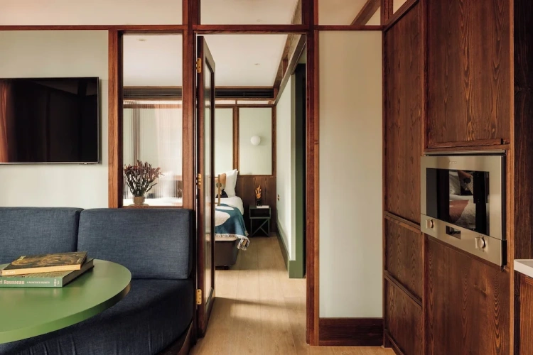 1 Bedroom Suite