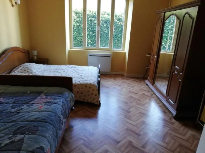 2 Bedrooms Cottage