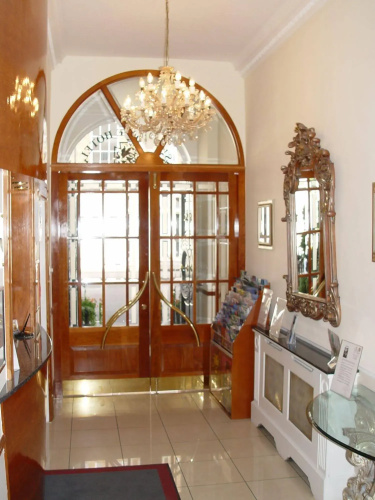 St George Hotel