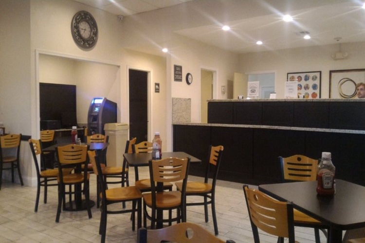 Fairway Inn photo 16