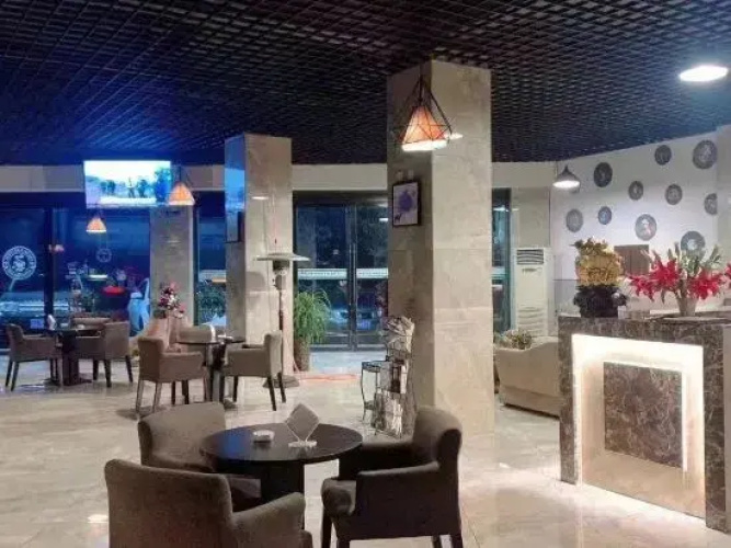 Waterfront Hotel