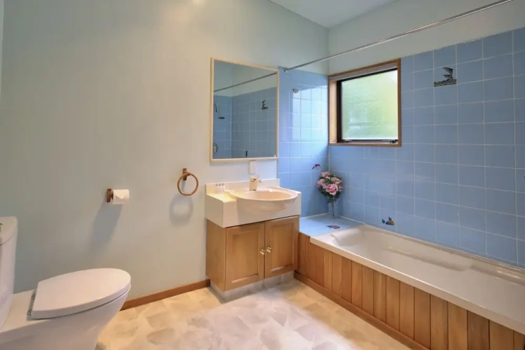 5 Bedrooms Cottage with balcony
