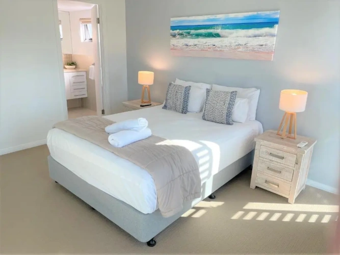 1 Bedroom Apartment with balcony and with ocean view