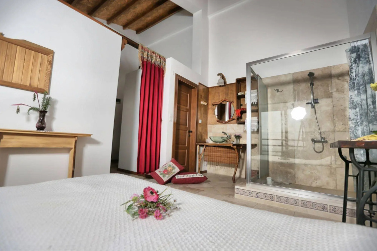 Mavi Keci Otel