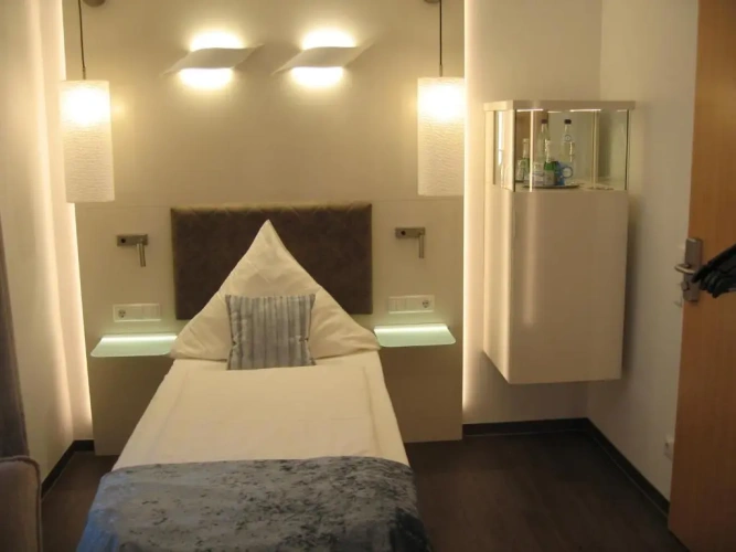 Standard Single room