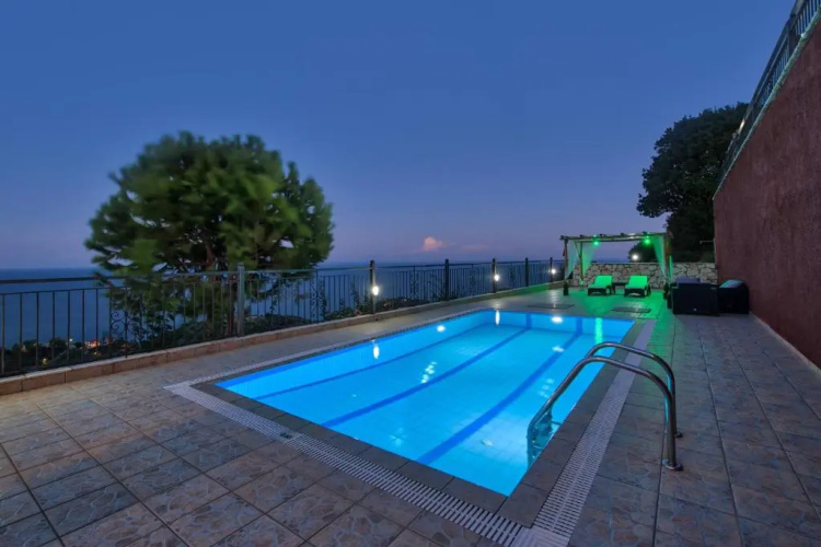 Villa Socrates