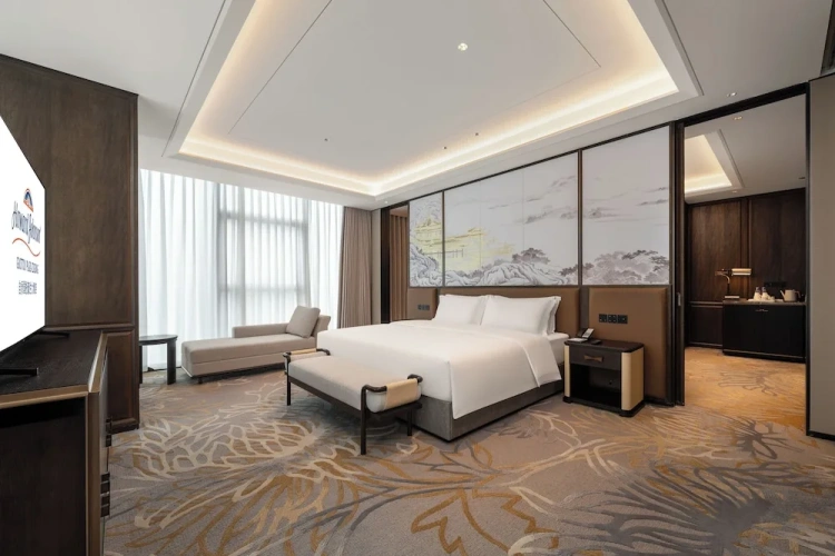 Deluxe Double Suite