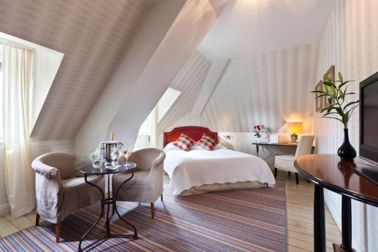 Standard Attic room
