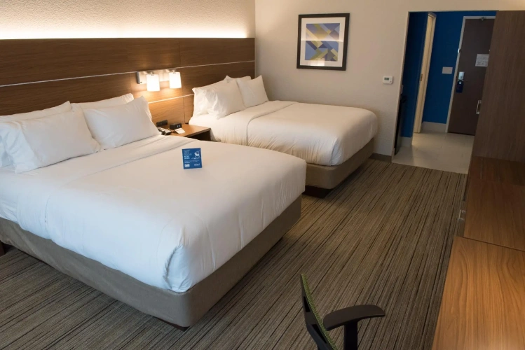 Quadruple Suite
