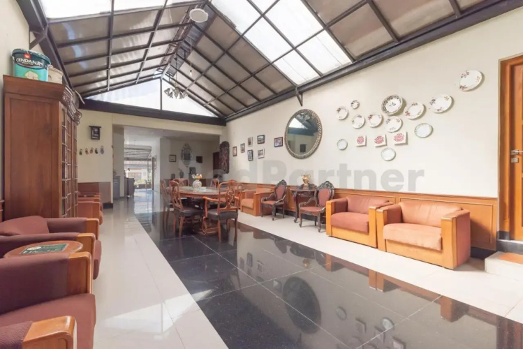 OYO 211 Seruni Residence