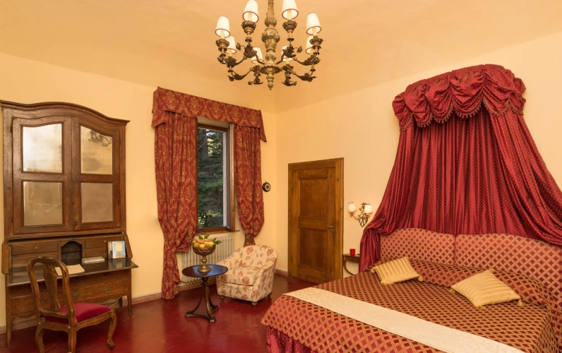 Superior Triple room