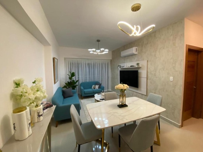 2 Bedrooms Apartment