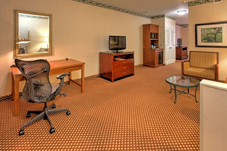 Quadruple Suite