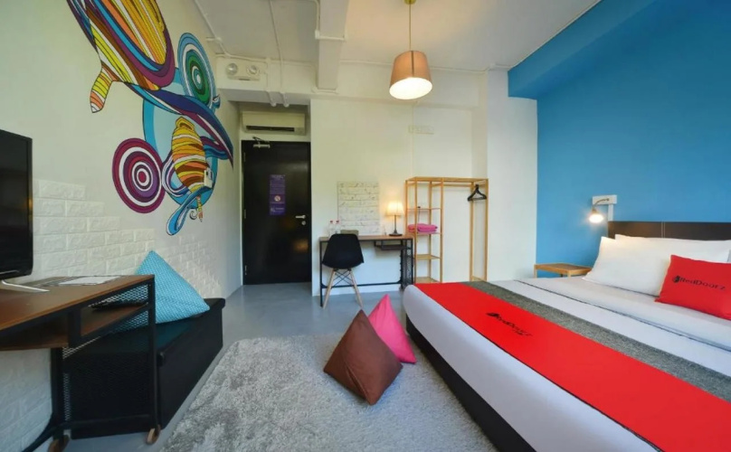 RedDoorz Hostel