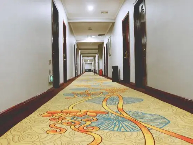 Korla Ruixin Express Hotel
