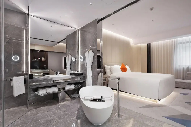 K · International Hotel