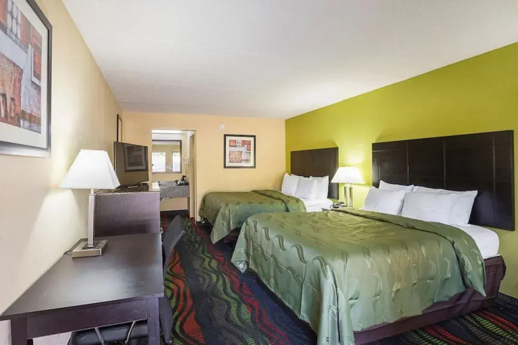 Quality Inn