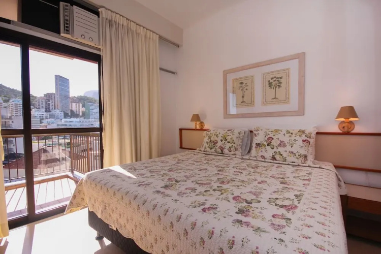 Mc Flats The Claridge Residence Service