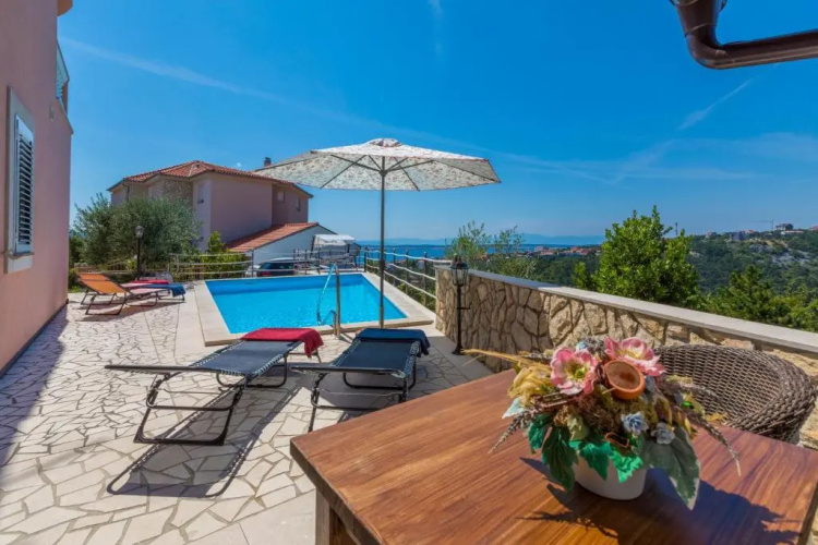 Villa M