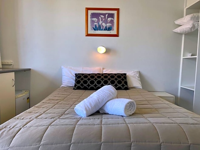 Economy room