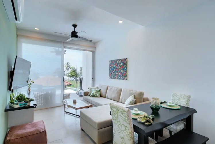 Sunset Blvd 9A - 3 Br Condo