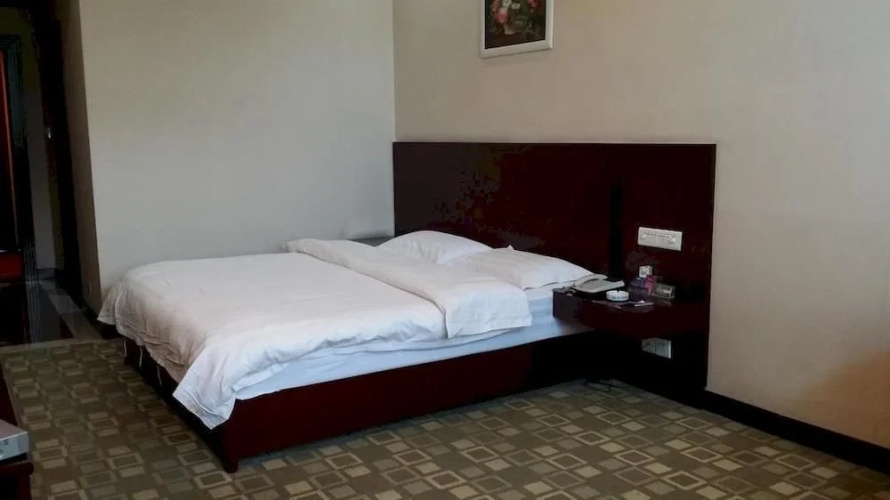 Kunming Dongfanglong Hotel