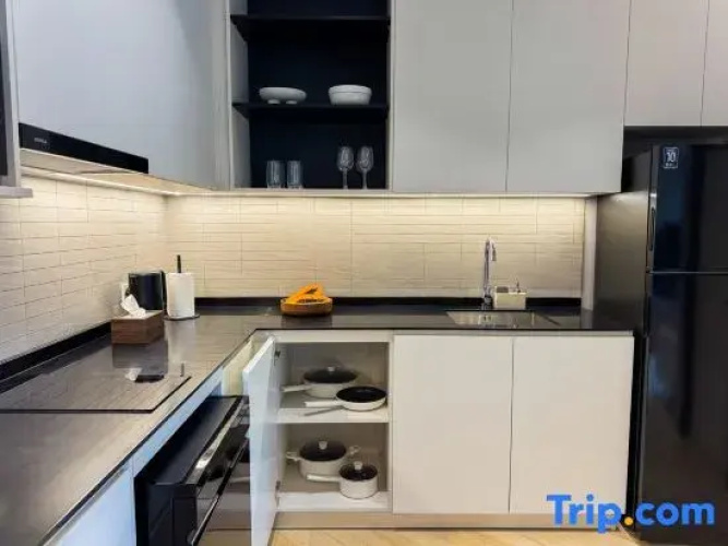 Luxury 2 bdr Title Legendary Bang Tao Pool View