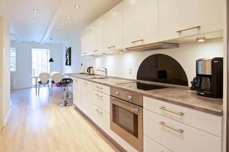 2 Bedrooms Apartment