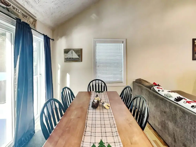 Lazy Bear Cabin by Taylor Made Deep Creek