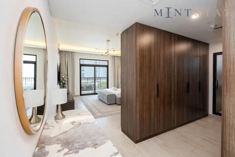 Modern 4BR w Full Burj Al Arab View Pvt Rooftop
