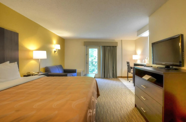 Quality Inn Cherokee Riverside