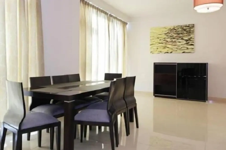 3 Bedrooms Deluxe Apartment